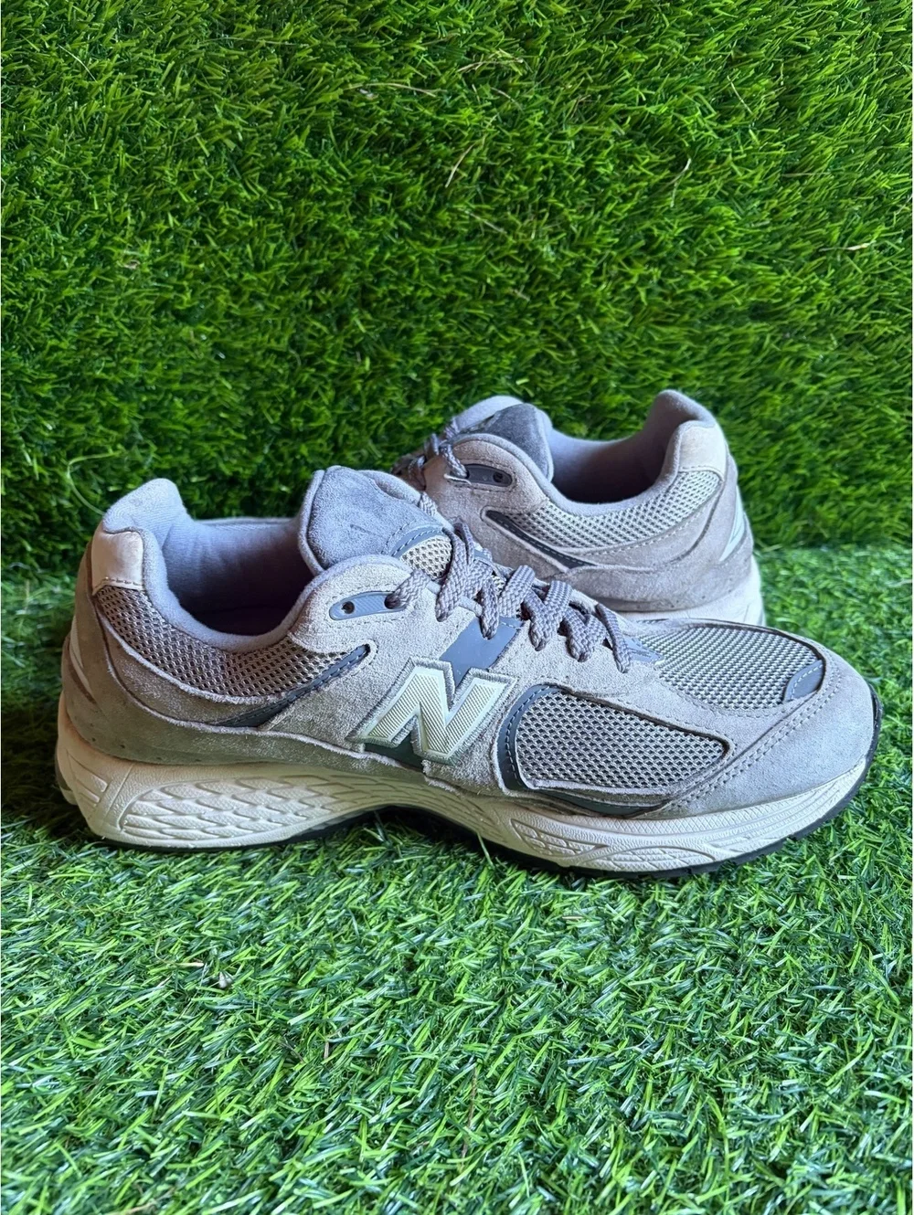 New Balance 2002R “Grey” Size 8.5 Men